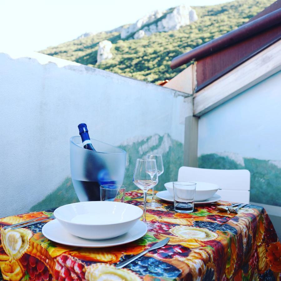 Mansarda Ivy Apartment Finale Ligure Exterior photo