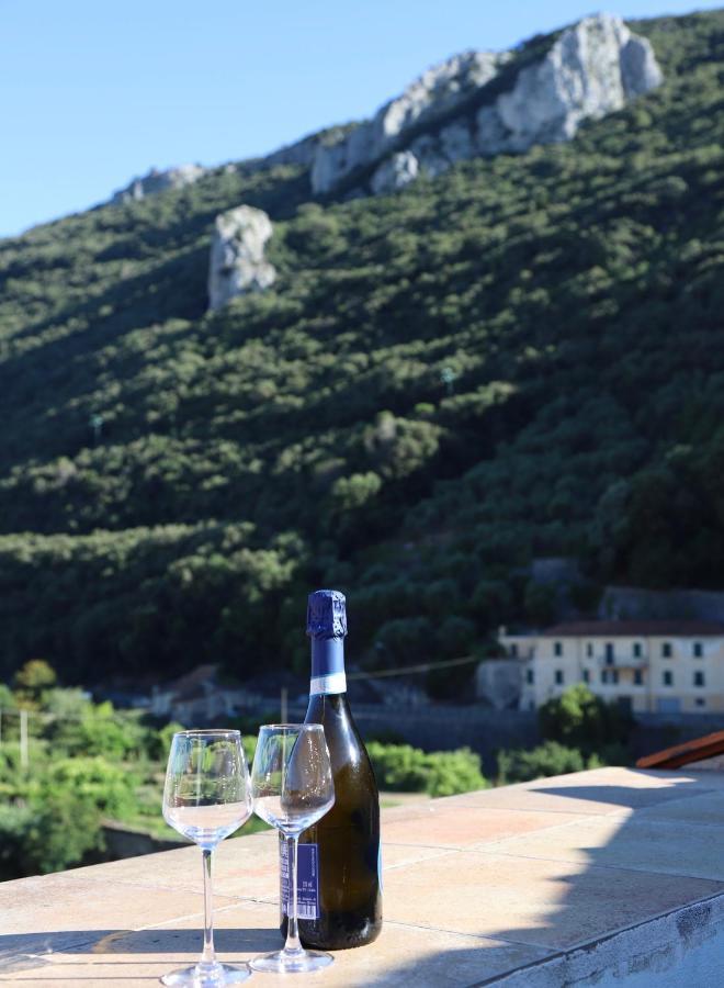 Mansarda Ivy Apartment Finale Ligure Exterior photo